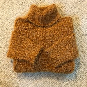 Turtle neck sweater